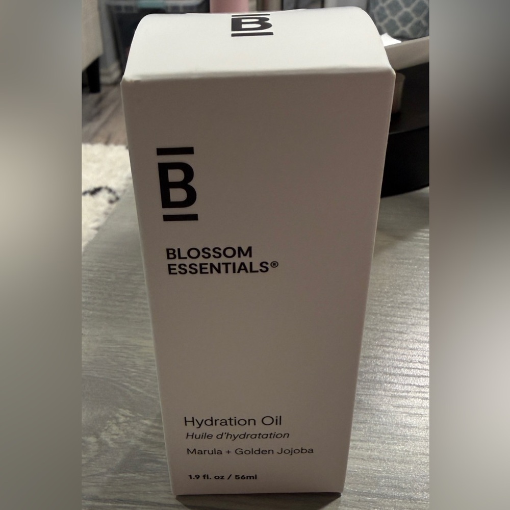 Blossom Essentials Hydration Oil Marula + Golden Jojoba 1.9oz NIB